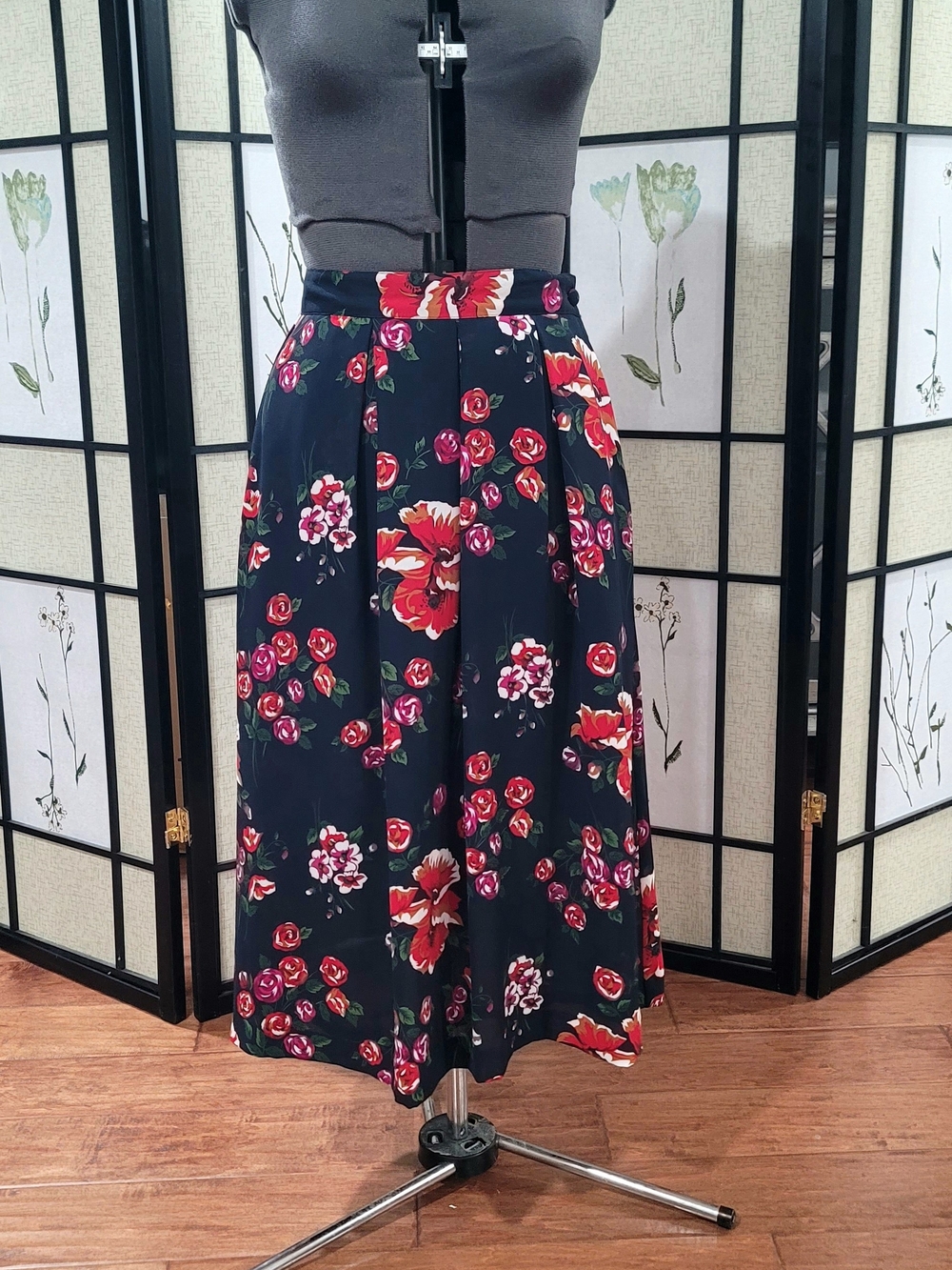 VTG | Floral Midi Skirt - Black with Red Floral Print
